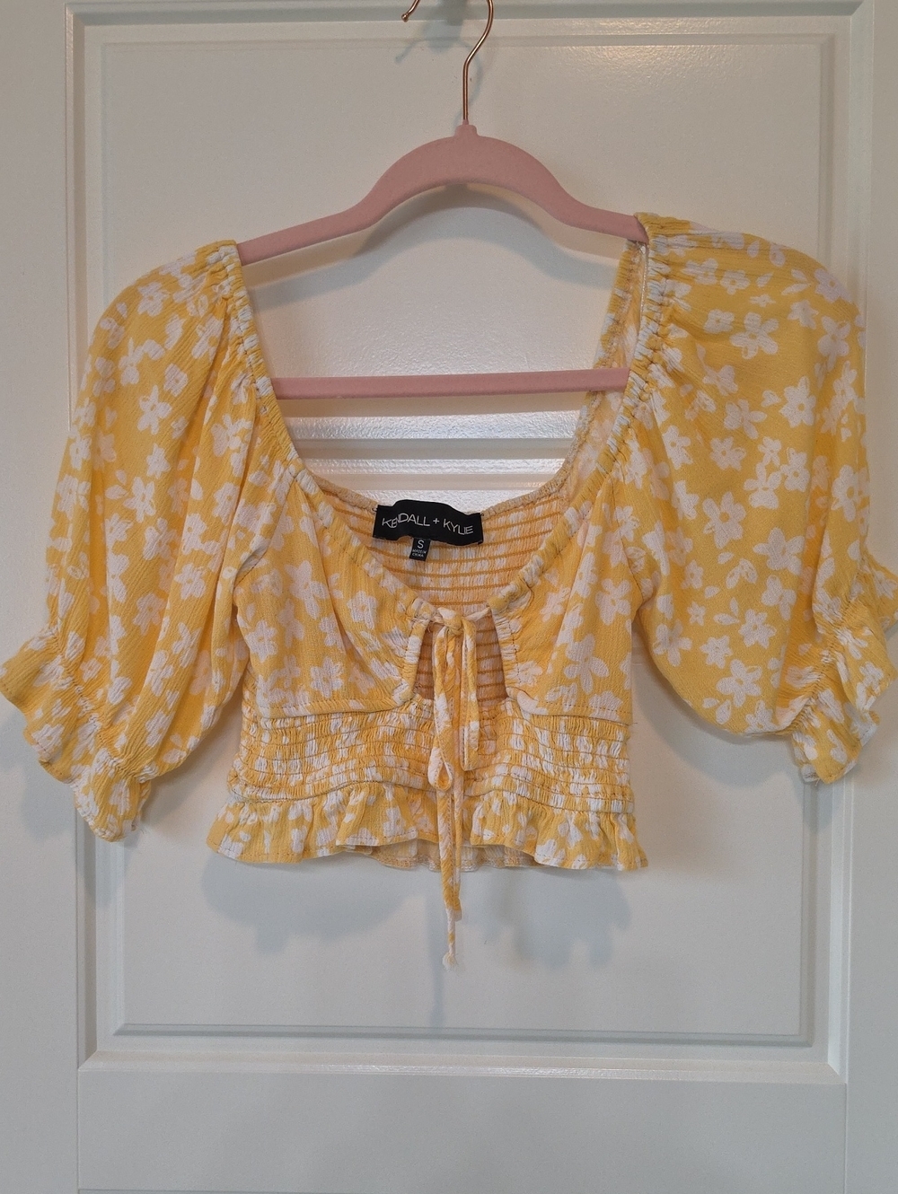 Kendall & Kylie Yellow Floral Tie-Front Smocked Crop Top - Small